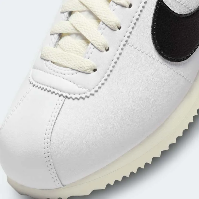 Nike Women's Cortez Leather DN1791 100